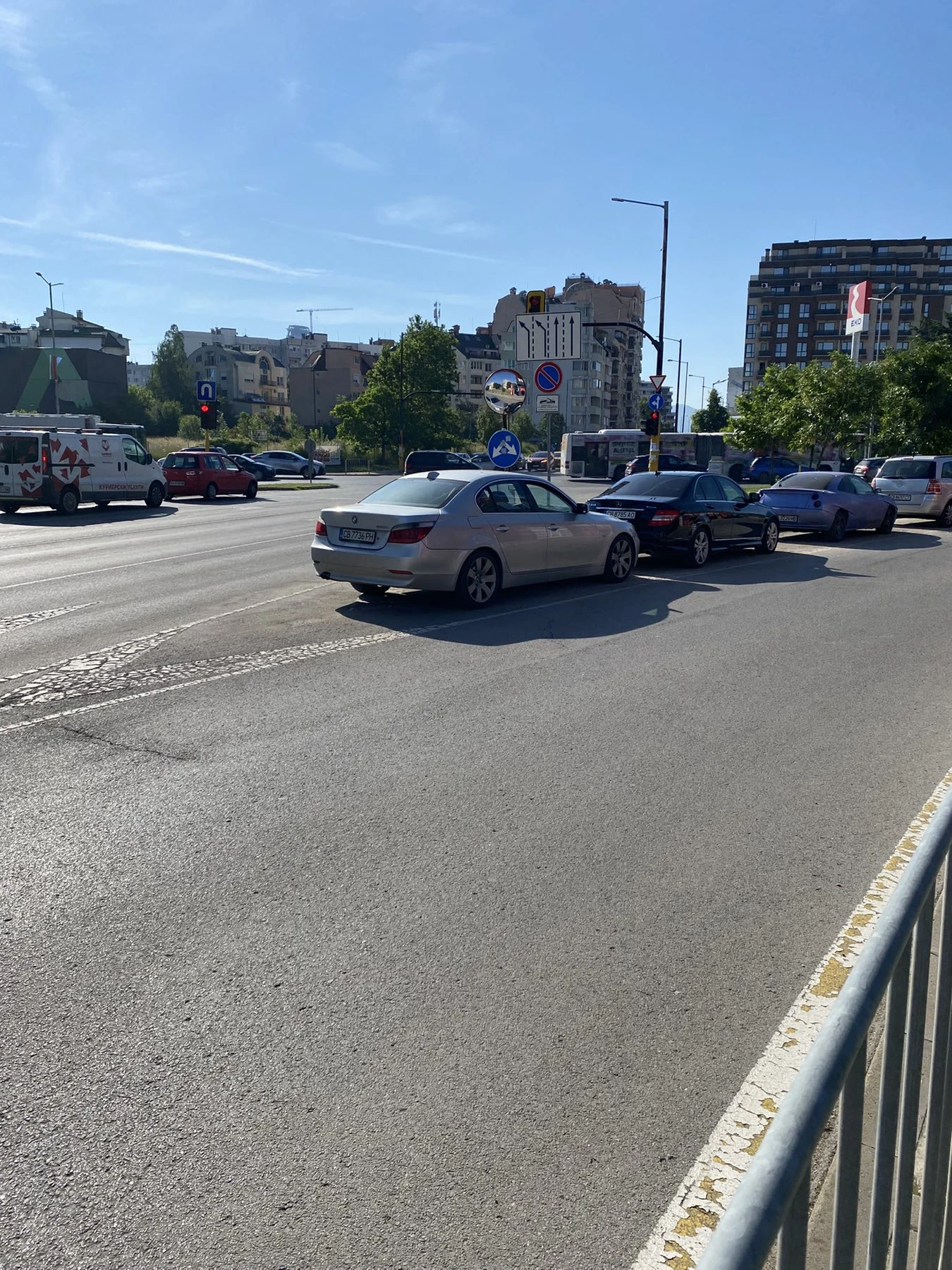 BMW 520, снимка 9 - Автомобили и джипове - 55891051