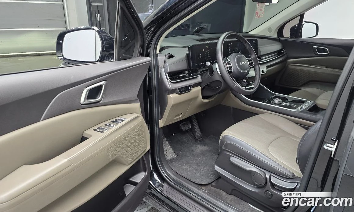 Kia Carnival Diesel 9-Seater Prestige, снимка 10 - Автомобили и джипове - 56155287