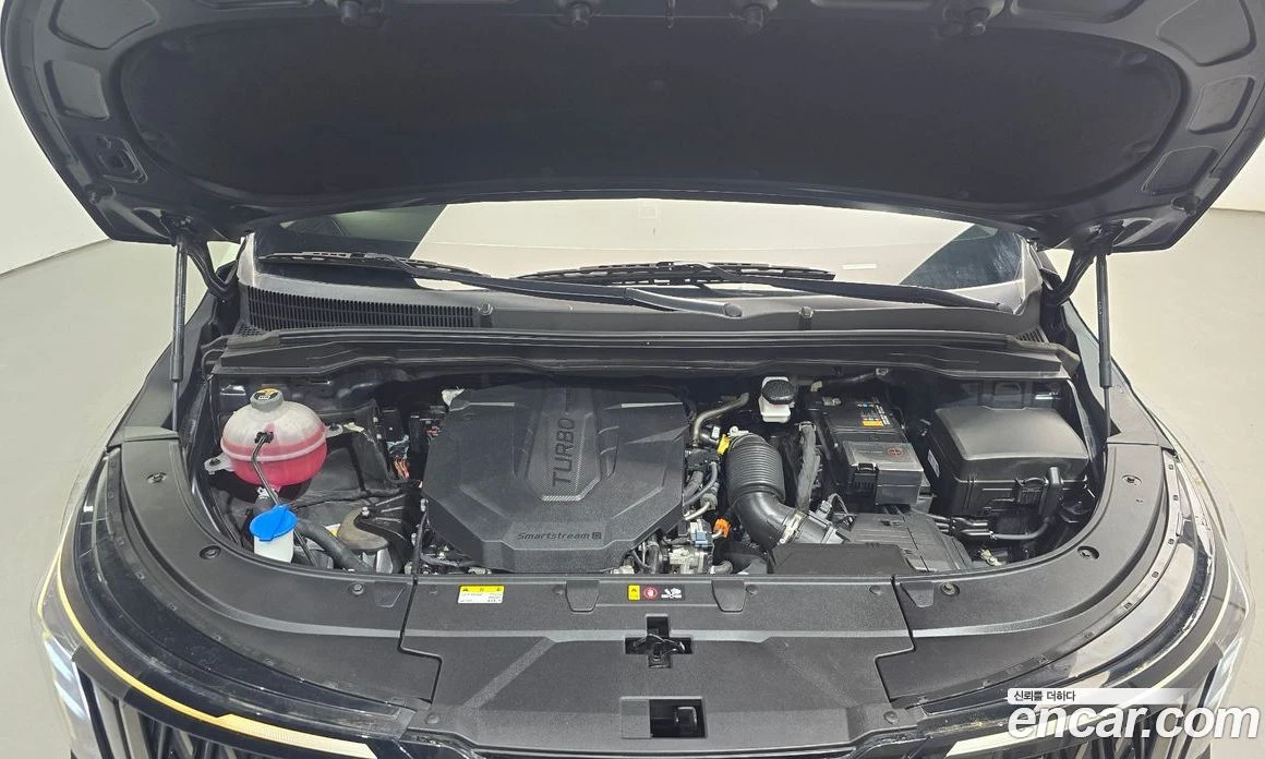 Kia Carnival Diesel 9-Seater Prestige, снимка 6 - Автомобили и джипове - 56155287