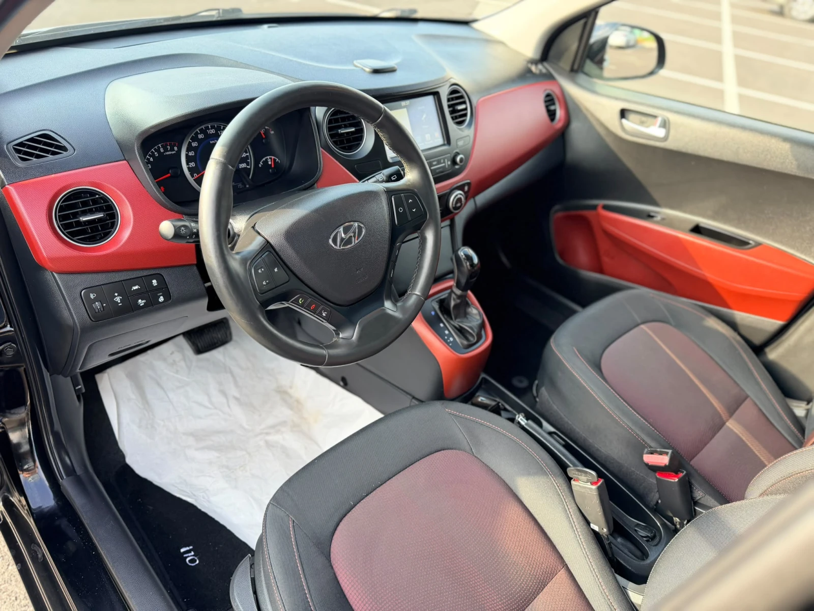 Hyundai I10 1.2 Газ Бензин АВТОМАТИК, снимка 7 - Автомобили и джипове - 56161033