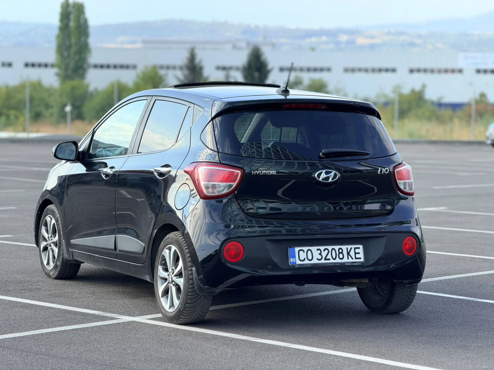 Hyundai I10 1.2 Газ Бензин АВТОМАТИК, снимка 5 - Автомобили и джипове - 56161033