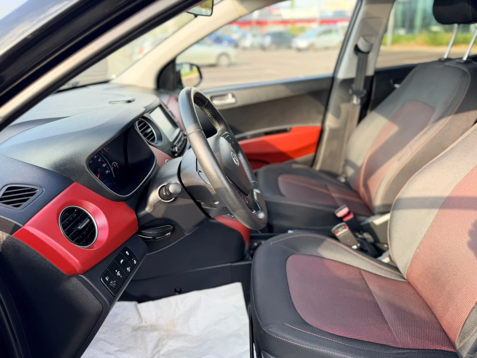 Hyundai I10 1.2 Газ Бензин АВТОМАТИК, снимка 6 - Автомобили и джипове - 56161033