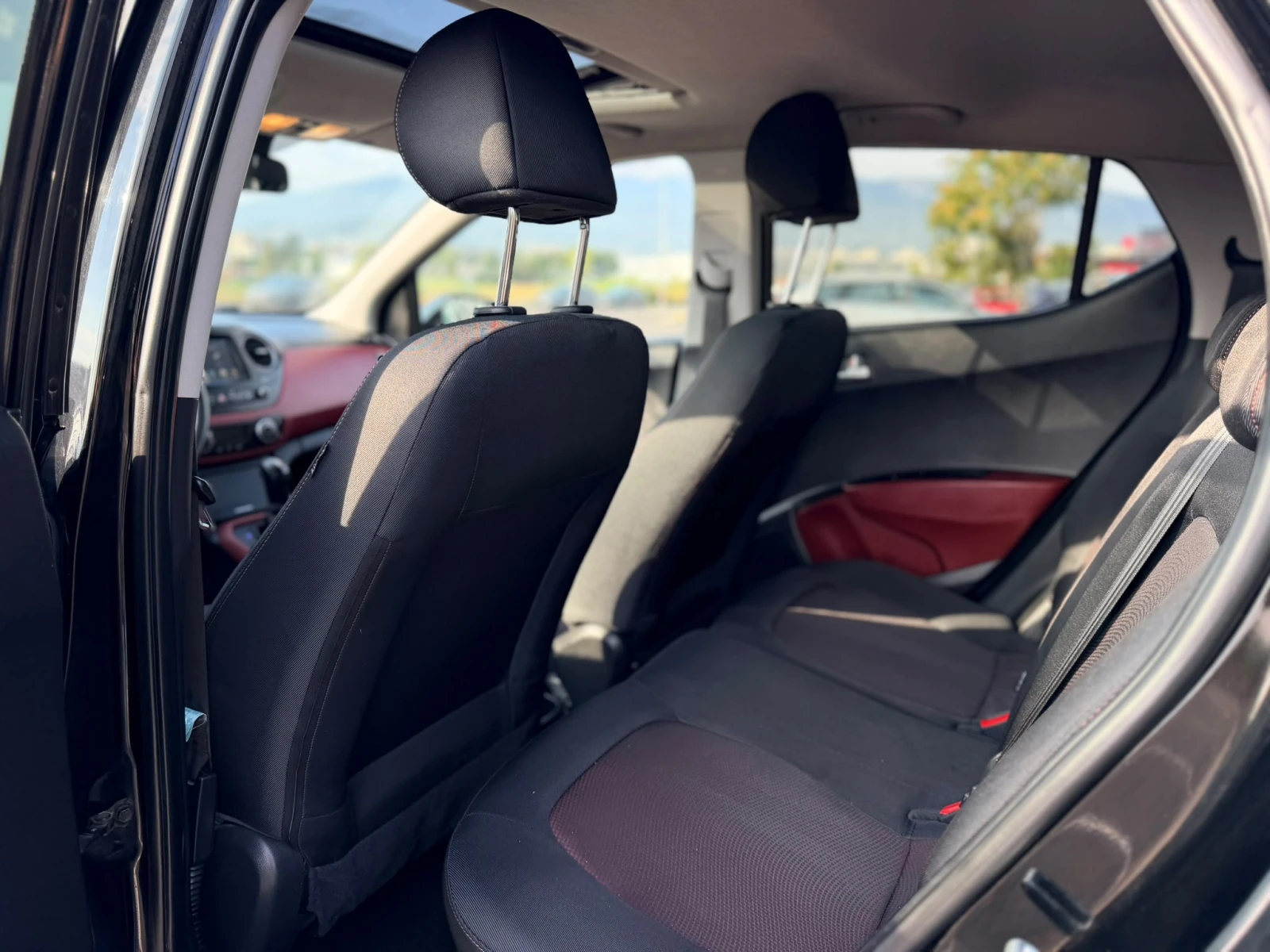 Hyundai I10 1.2 Газ Бензин АВТОМАТИК, снимка 11 - Автомобили и джипове - 56161033