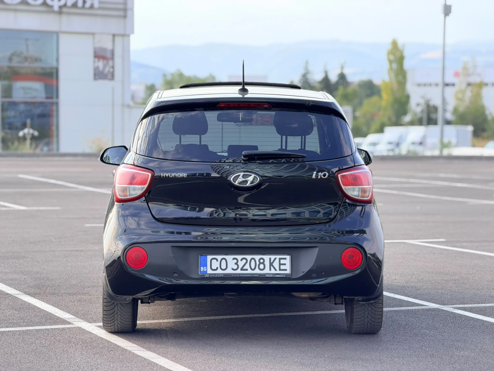 Hyundai I10 1.2 Газ Бензин АВТОМАТИК, снимка 4 - Автомобили и джипове - 56161033