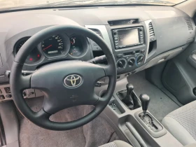 Toyota Hilux, снимка 11