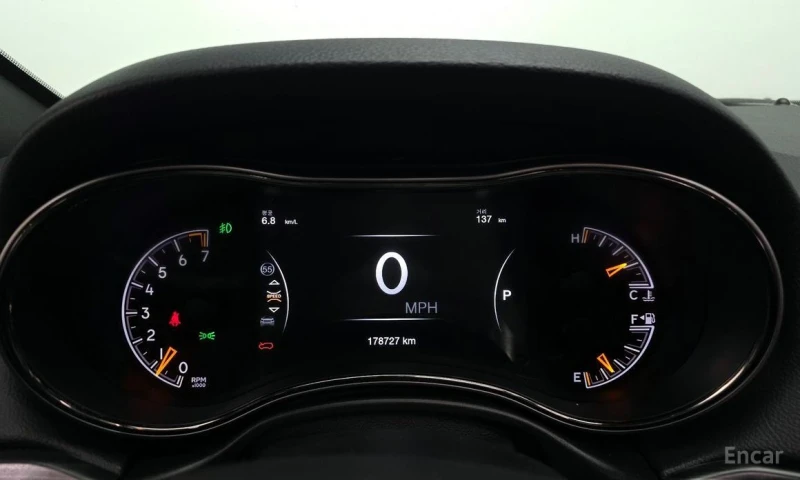 Jeep Grand cherokee, снимка 8 - Автомобили и джипове - 53438002