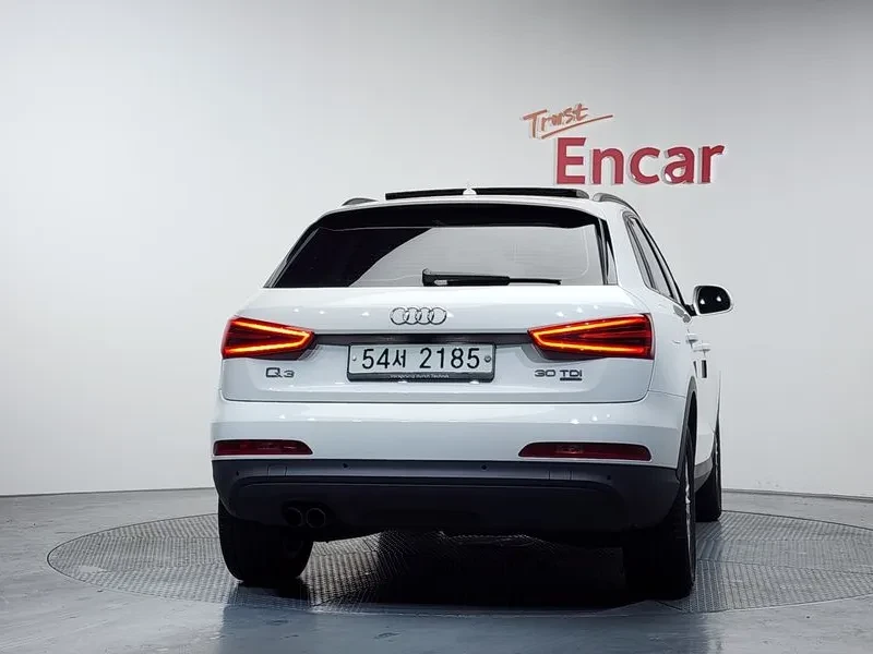 Audi Q3 2.0 TDI Quattro, снимка 4 - Автомобили и джипове - 55128637