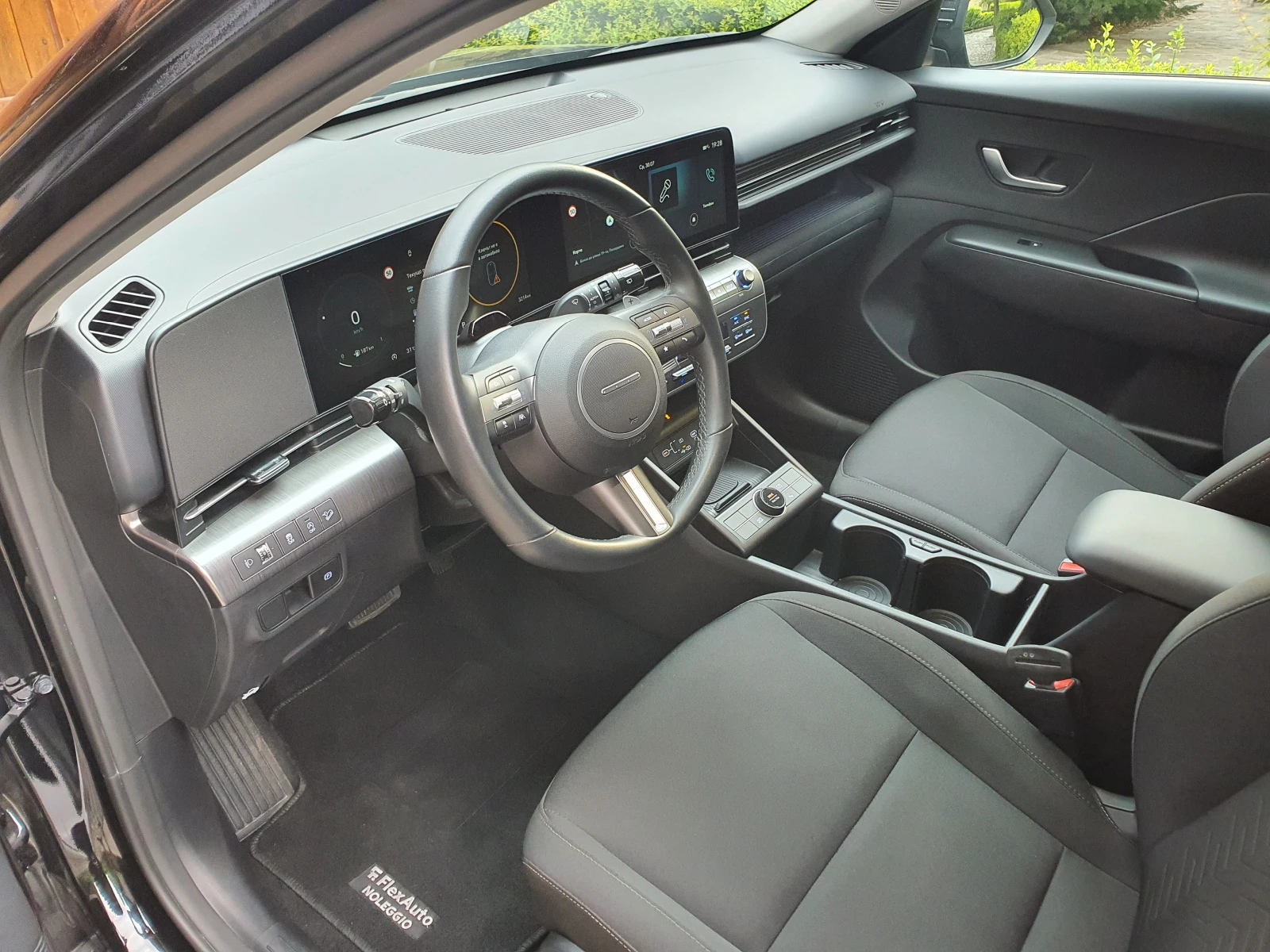 Hyundai Kona 1.0 T-GDI 7DCT - изображение 10