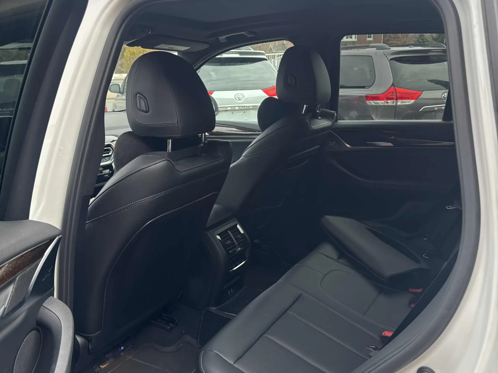 BMW X3 * CARFAX *    | Mobile.bg   9