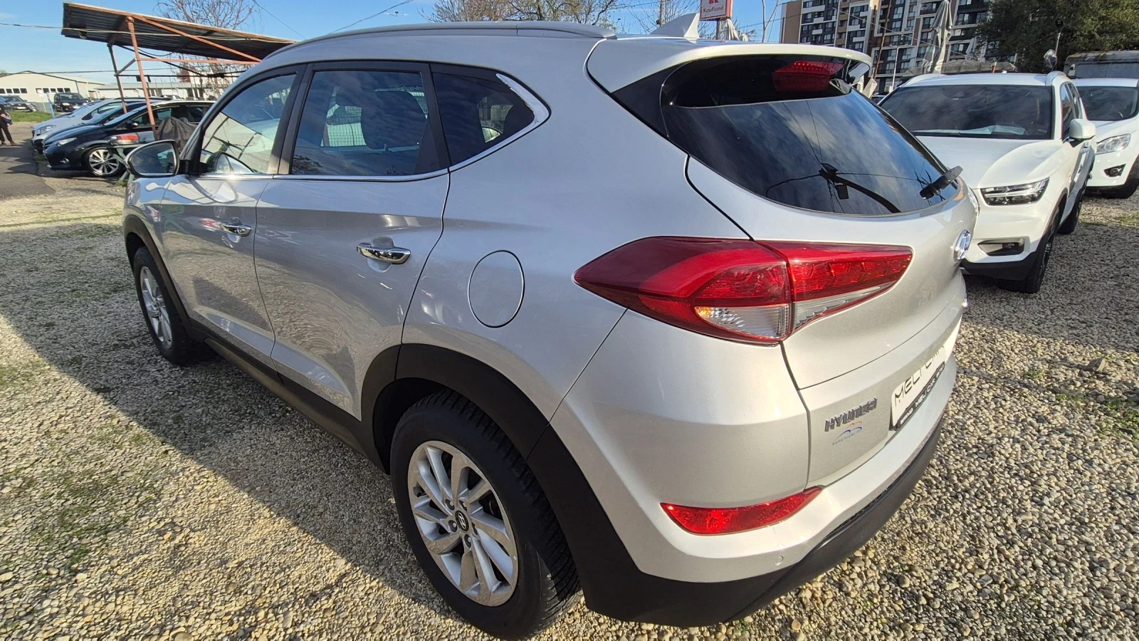 Hyundai Tucson 2.0CRDI 4X4 145хил!!100%РЕАЛНИ ЛИЗИНГ ВИДЕО  - изображение 4