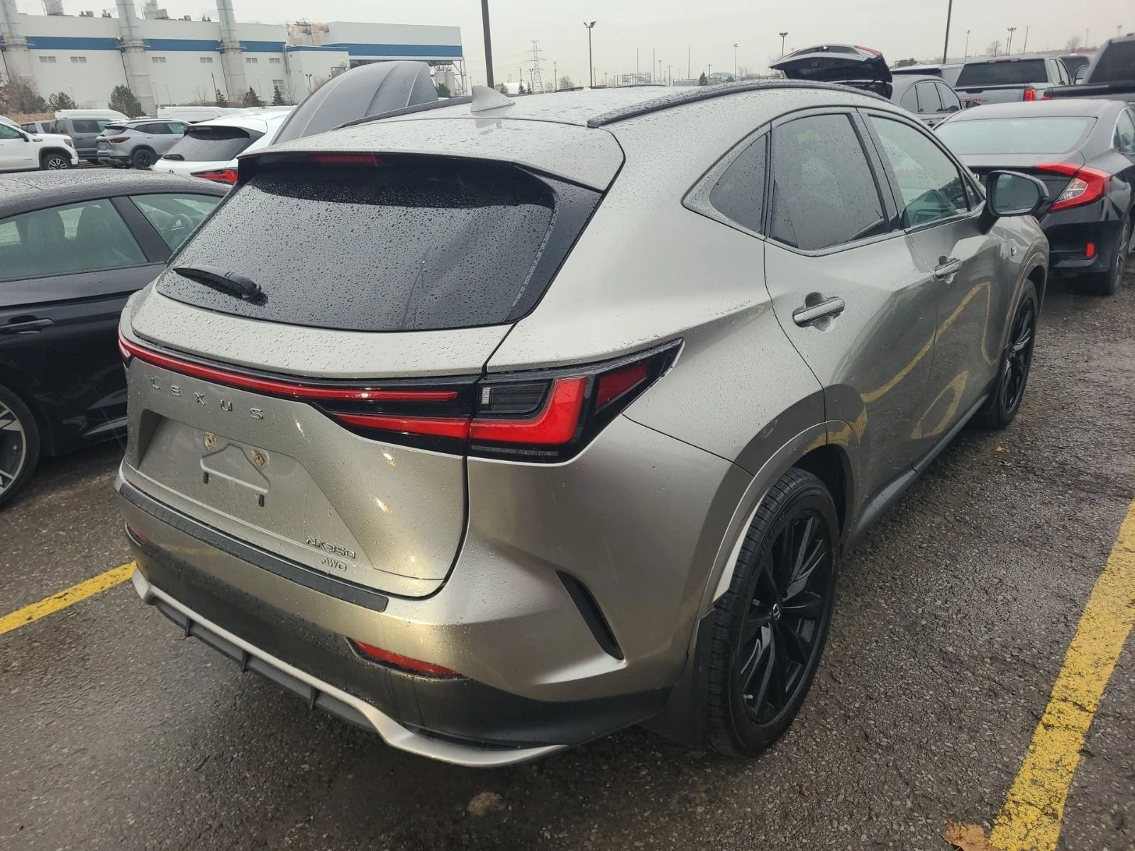 Lexus NX 350 CARFAX АВТО КРЕДИТ  - изображение 3