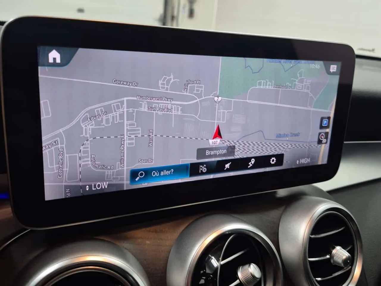 Mercedes-Benz GLC * 300 * ПАНОРАМА * ПОДГРЕВ * ДВА КЛЮЧА, снимка 8 - Автомобили и джипове - 53987344