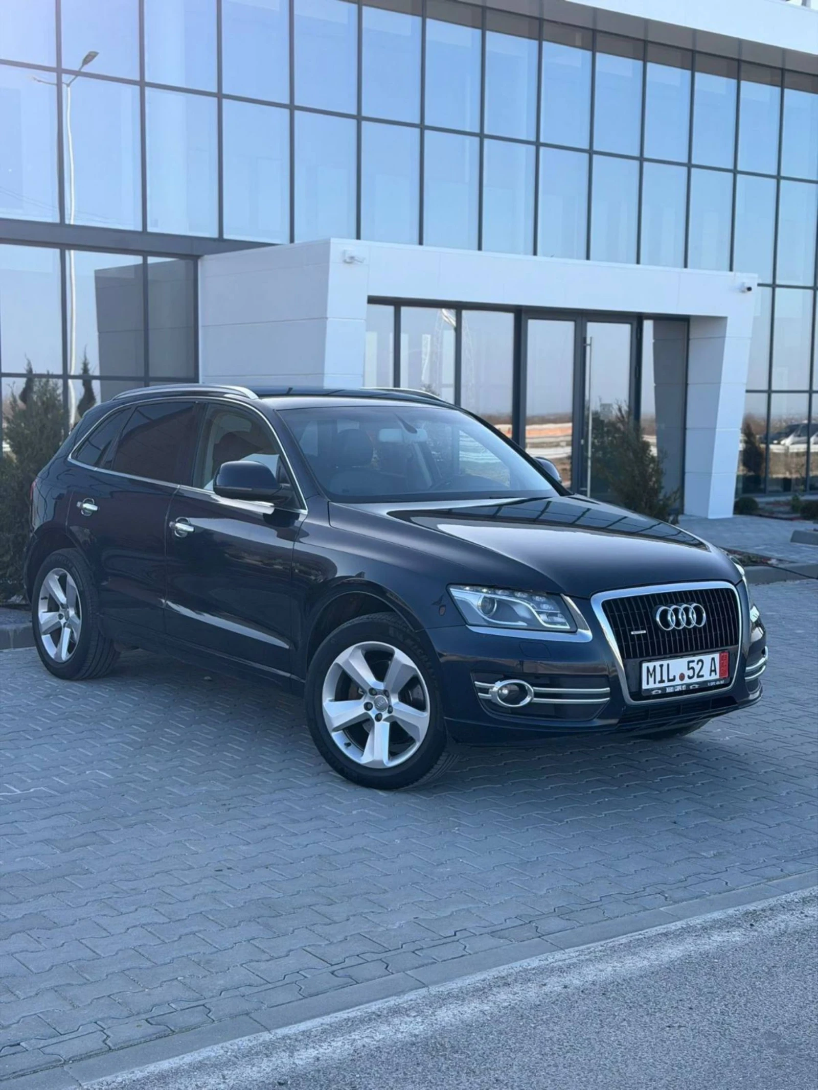 Audi Q5 3.0 TDI/ QUATTRO/ ПОДГРЕВ/ НАВИГАЦИЯ, снимка 6 - Автомобили и джипове - 54083804