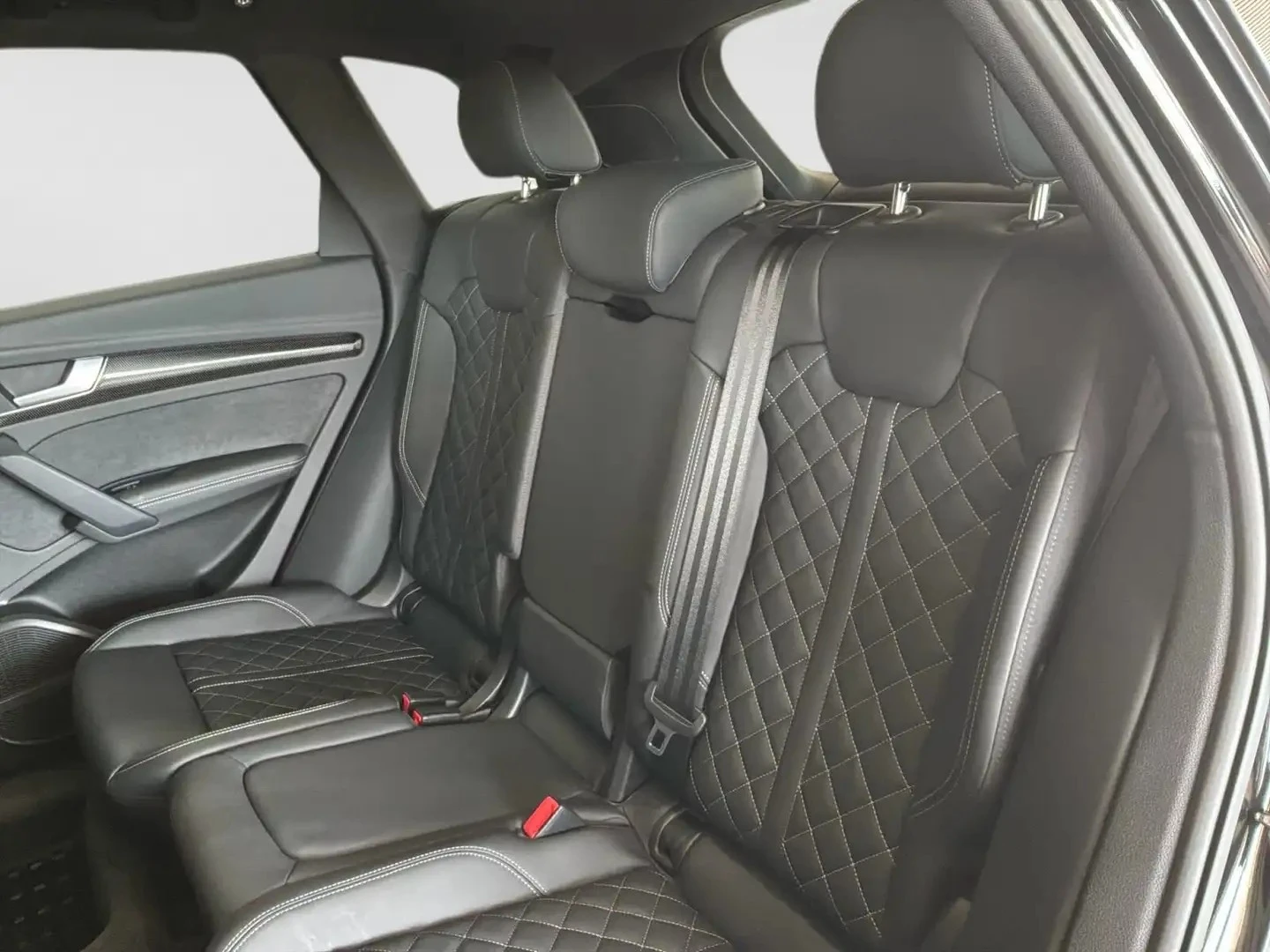 Audi SQ5 TECHNIK ЦЕНА ДО БЪЛГАРИЯ АВТОКРЕДИТ, снимка 14 - Автомобили и джипове - 55464898