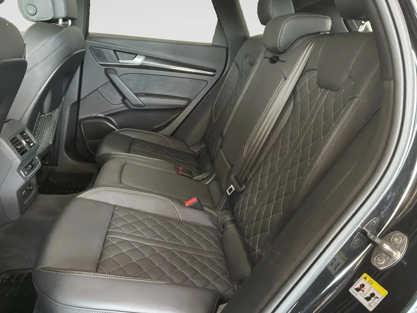 Audi SQ5 TECHNIK ЦЕНА ДО БЪЛГАРИЯ АВТОКРЕДИТ, снимка 13 - Автомобили и джипове - 55464898