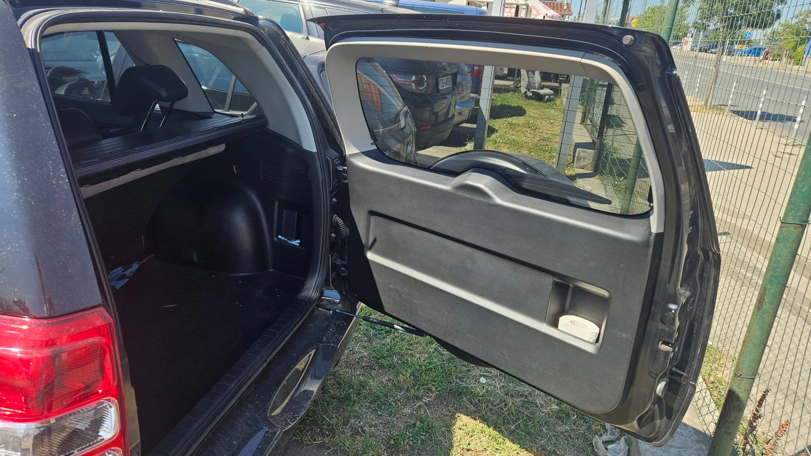 Suzuki Grand vitara, снимка 14 - Автомобили и джипове - 55644525