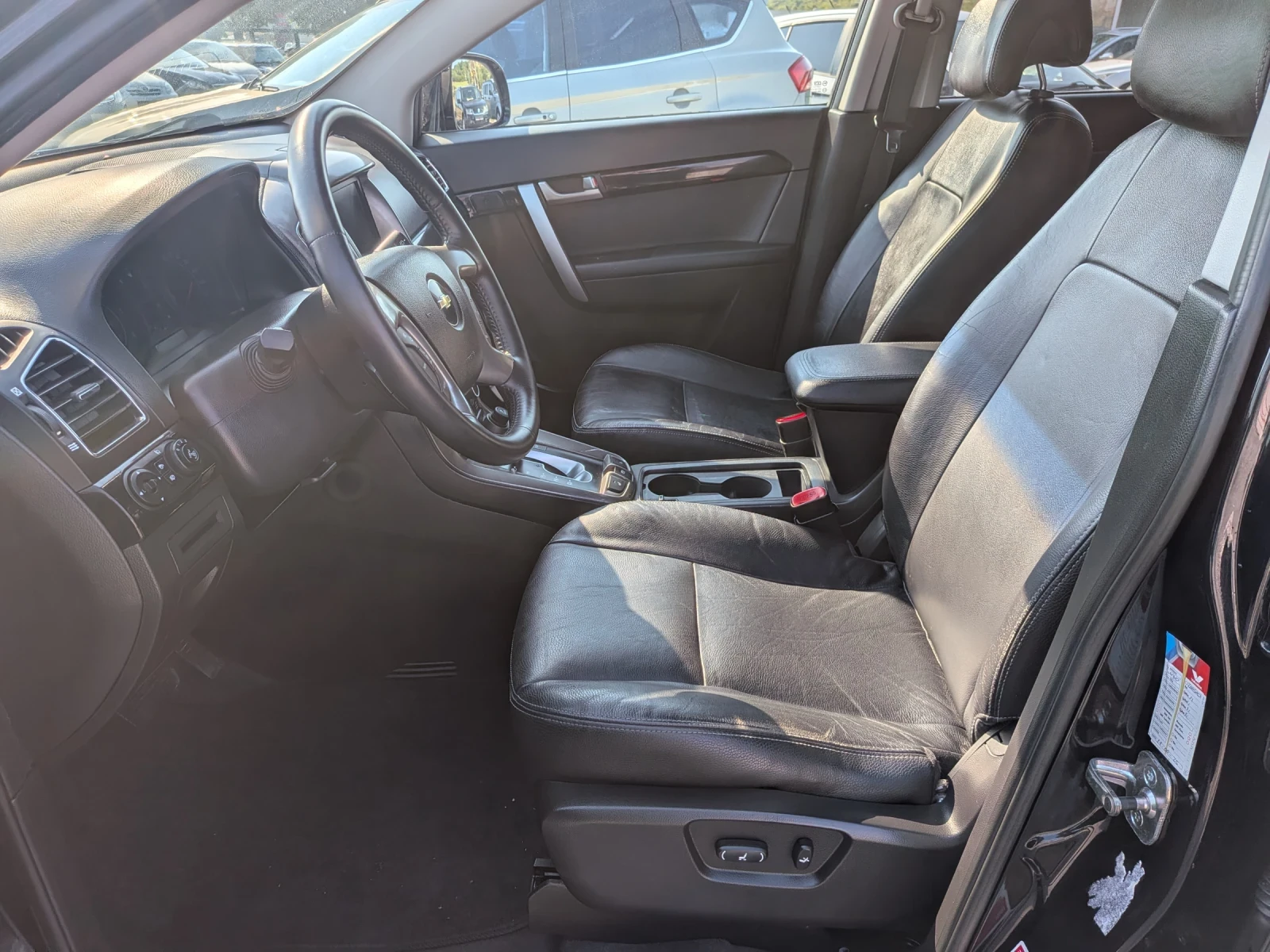 Chevrolet Captiva 2.2d 4x4 7mesta Ful, снимка 9 - Автомобили и джипове - 56047335