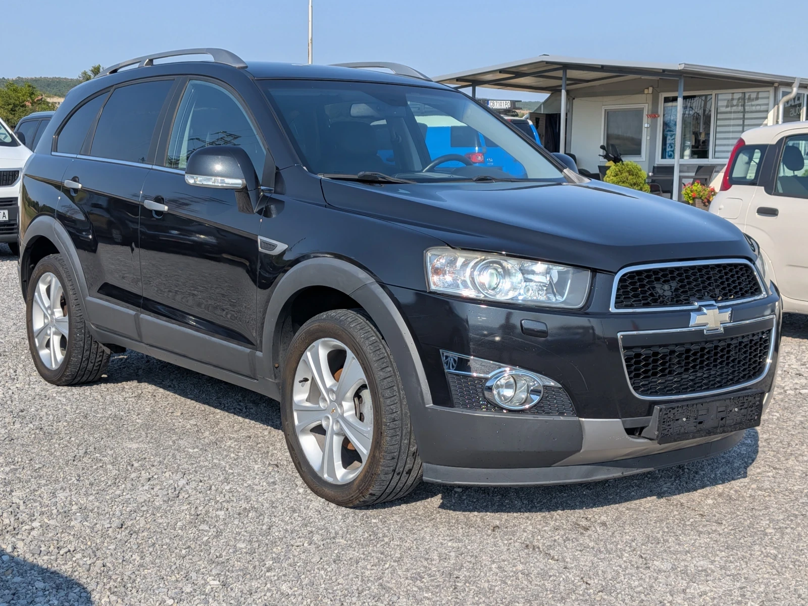 Chevrolet Captiva 2.2d 4x4 7mesta Ful, снимка 3 - Автомобили и джипове - 56047335