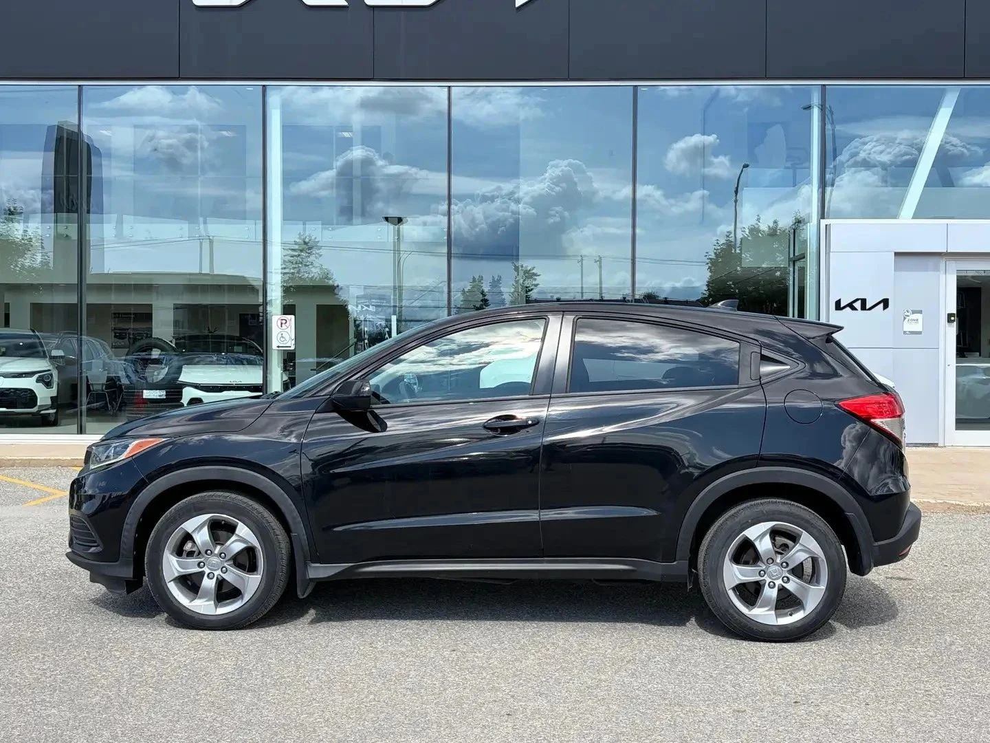 Honda Hr-v, снимка 3 - Автомобили и джипове - 56683326