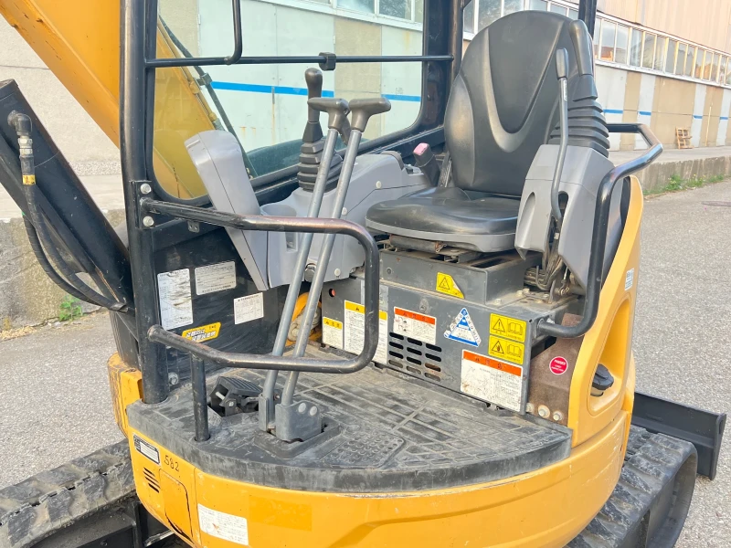 Багер Cat 030Esr / Перфектен / Оригинална боя, снимка 10 - Индустриална техника - 51323201