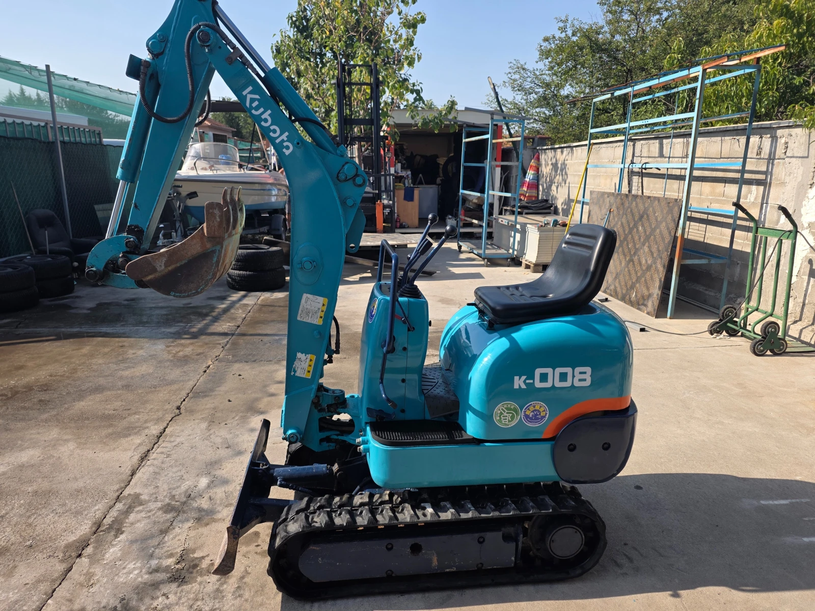 Багер Kubota K-008