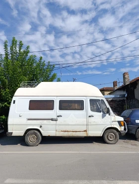 Кемпер Mercedes-Benz 207d, снимка 1