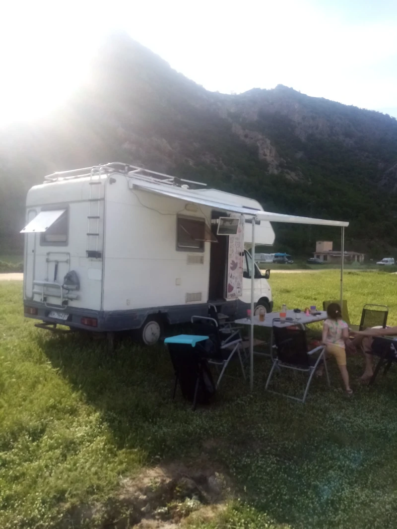 Кемпер Ford, снимка 10 - Каравани и кемпери - 52357531