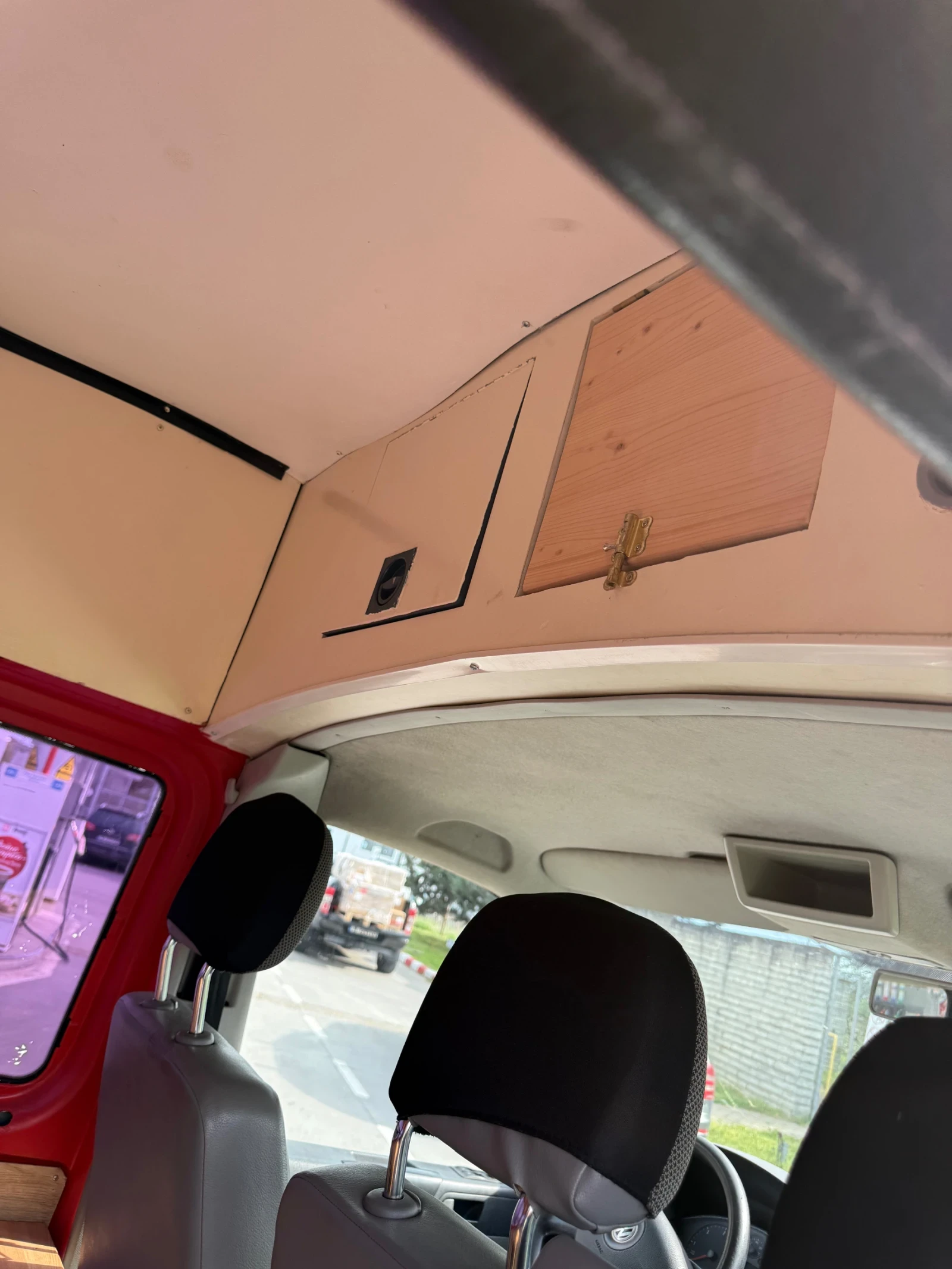 Кемпер VW T5, снимка 10 - Каравани и кемпери - 54357262