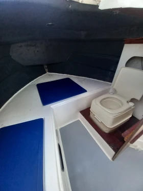   C.N.A. Clear Liner 600 Pilothouse | Mobile.bg    6