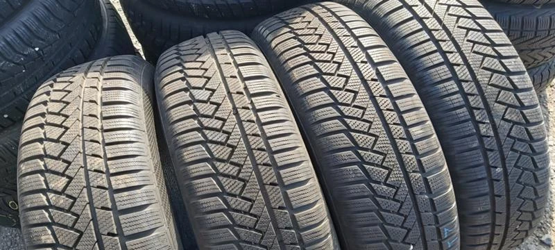 Гуми Зимни 215/65R17, снимка 2 - Гуми и джанти - 30918493