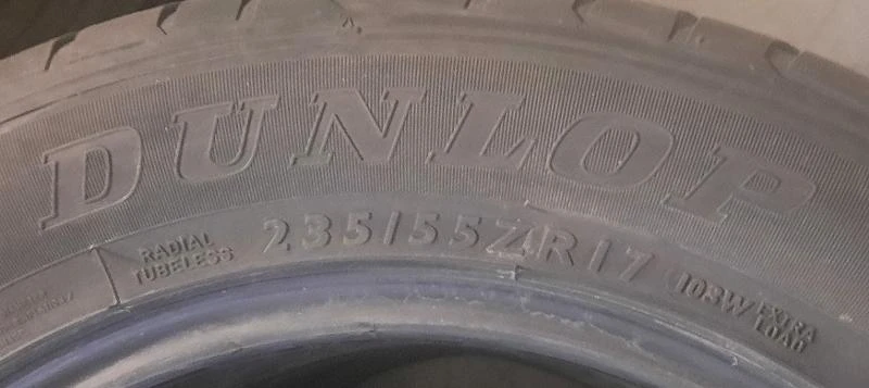 Гуми Летни 235/55R17, снимка 4 - Гуми и джанти - 36312373