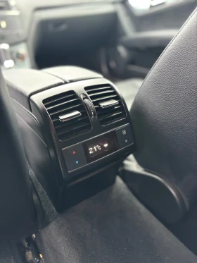 Mercedes-Benz 220, снимка 17