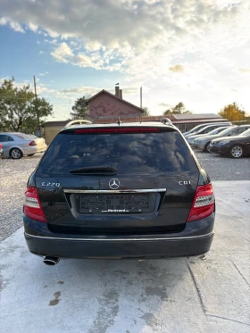 Mercedes-Benz 220, снимка 4