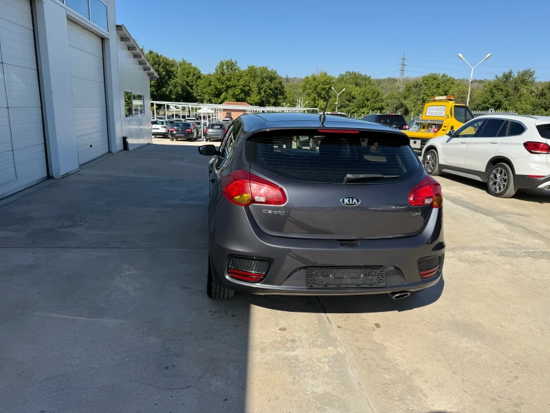 Kia Ceed 1.6crdi 110k * 150000km* NOVA* , снимка 6 - Автомобили и джипове - 41378073