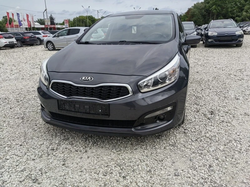 Kia Ceed 1, 6crdi 110k * 150000km* NOVA* , снимка 1 - Автомобили и джипове - 41378073