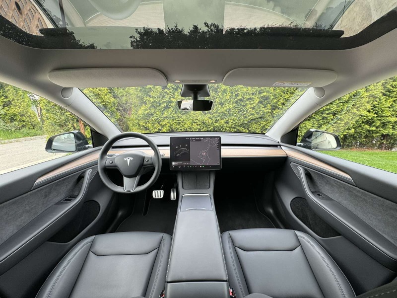 Tesla Model Y Dual Motor Performance, снимка 12 - Автомобили и джипове - 45637199