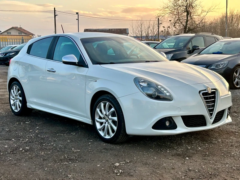 Alfa Romeo Giulietta QV* EURO5b* Led* Face, снимка 7 - Автомобили и джипове - 48501140