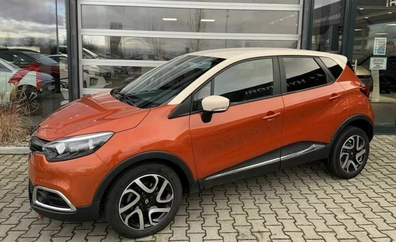 Renault Captur 1.5 dCI, снимка 3 - Автомобили и джипове - 48512776