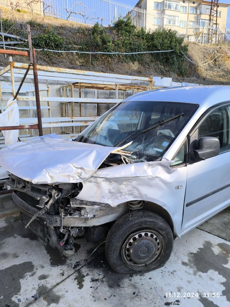 VW Caddy, снимка 3 - Автомобили и джипове - 48568536