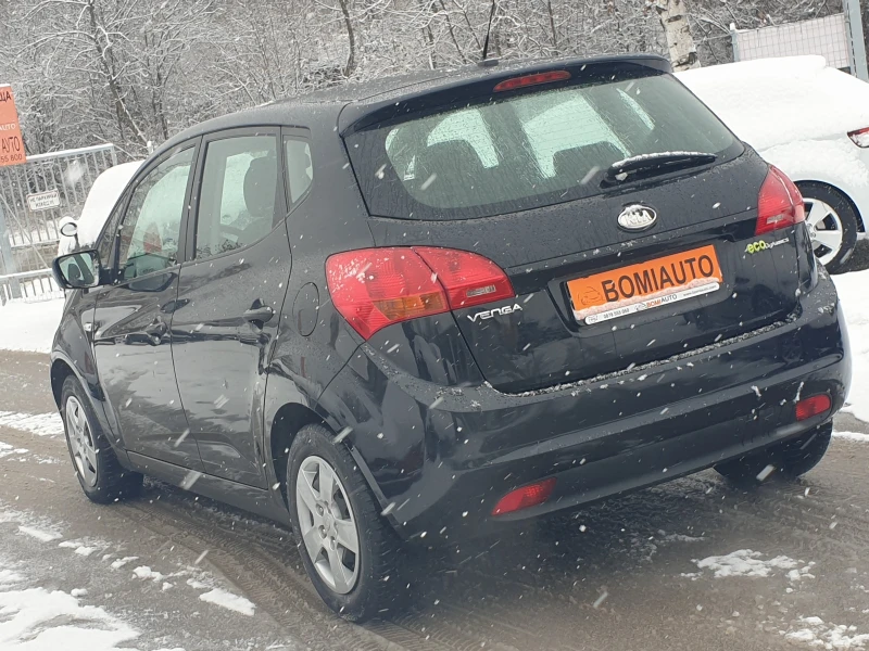 Kia Venga 1.4i* EURO5A* 114000km!* , снимка 6 - Автомобили и джипове - 48638527