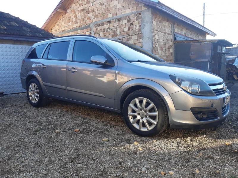 Opel Astra, снимка 1 - Автомобили и джипове - 49591963