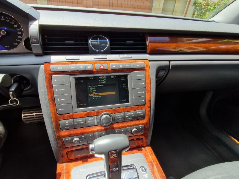 VW Phaeton, снимка 17 - Автомобили и джипове - 52667729