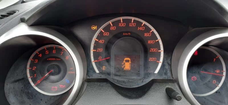 Honda Jazz 1.2 i-VTEC, снимка 10 - Автомобили и джипове - 51748888