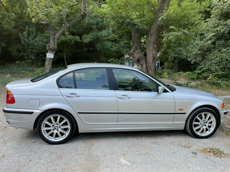 BMW 320, снимка 2 - Автомобили и джипове - 52275113