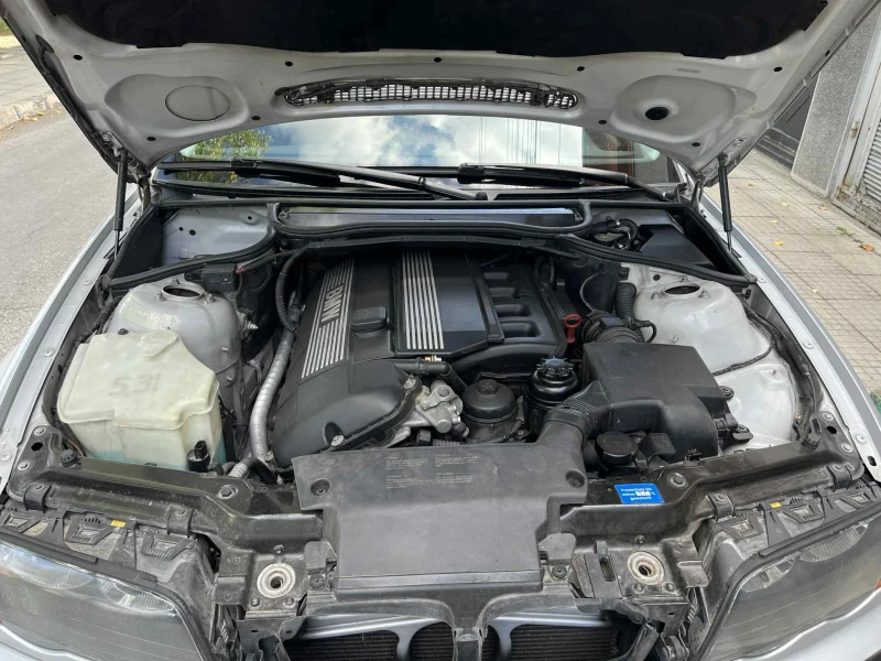 BMW 320, снимка 12 - Автомобили и джипове - 52275113