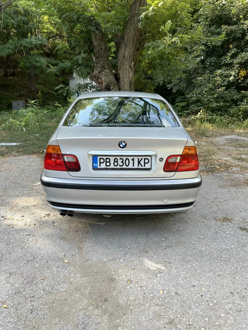BMW 320, снимка 6 - Автомобили и джипове - 52275113