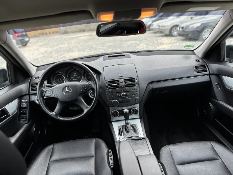 Mercedes-Benz 220, снимка 9 - Автомобили и джипове - 52306111