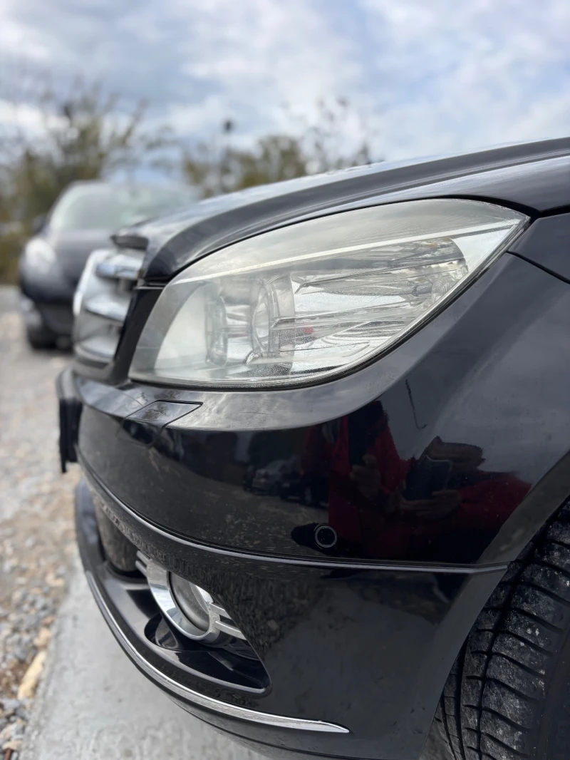 Mercedes-Benz 220, снимка 15 - Автомобили и джипове - 52306111