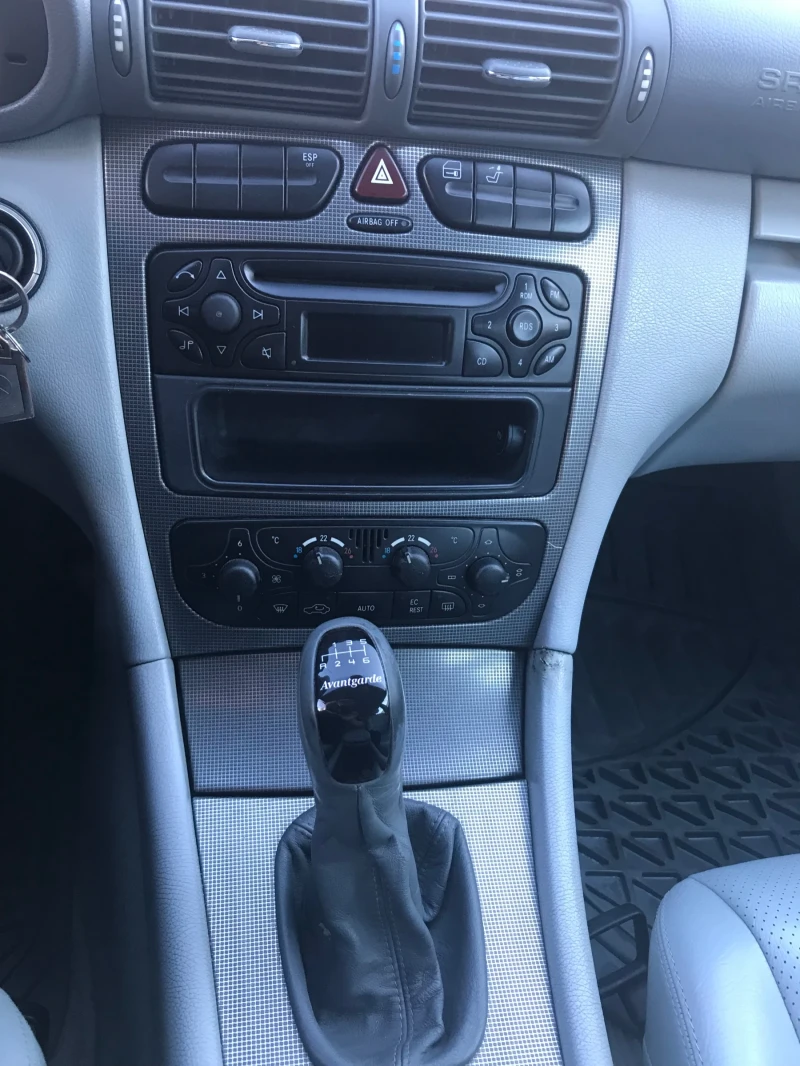 Mercedes-Benz C 200 Kompressor, Avantgarde, снимка 10 - Автомобили и джипове - 52644632