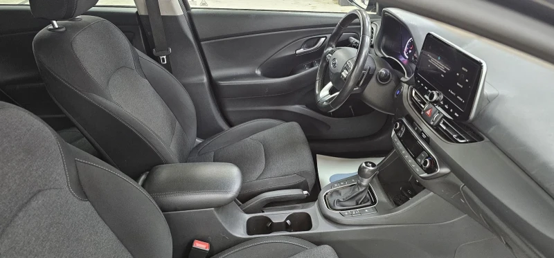 Hyundai I30 1.6 crdi avtomat Navi Kamera Germany , снимка 11 - Автомобили и джипове - 52304408